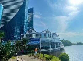 Superior Apartments Orbi City Sea View