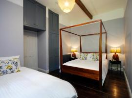 Upside Lodge - Beautiful cottage sleeps 6 near Bath Frome，位于谢普顿马利特的酒店