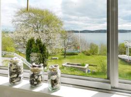 7 person holiday home in LYSEKIL，位于吕瑟希尔的海滩短租房