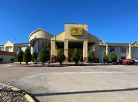Rose City Inn & Suites，位于泰勒的酒店