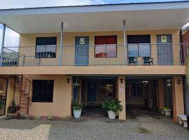 Cabinas Maritza，位于Quebrada Ganado的酒店