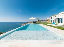 Villa Sabrina Riviera dei Fiori a Picco sul Mare con Piscina Privata ,WELLNESS & SPA