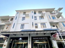 Thành Nam Hotel Tuần Châu，位于下龙湾团洲港的酒店