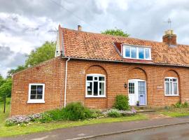 1 Tunns Cottages, Rushmere, nr Beccles，位于贝克尔斯的度假短租房