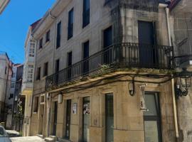 Apartamentos Redondela - Centro histórico，位于雷东德拉的酒店