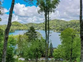 Incredible Lake Glenville Views Cashiers Home