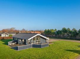 6 person holiday home in Tarm，位于察姆的酒店