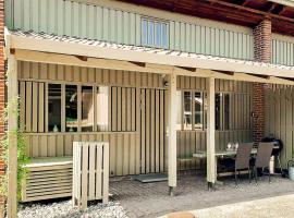 4 person holiday home in Allinge，位于阿灵厄的酒店