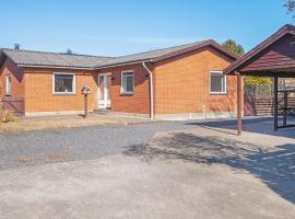 Holiday home Oksbøl LXIX，位于奥克斯伯尔Museum of Fire-fighting Vehicles Denmark附近的酒店