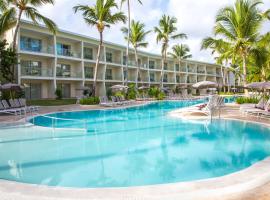Impressive Premium Punta Cana - All Inclusive，位于蓬塔卡纳的带泳池的酒店
