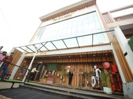 THE HOTEL PARADISE,位于戈勒克布尔的酒店