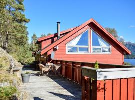 Beautiful Home In Os With Kitchen，位于Løynningdal的乡村别墅