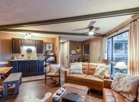 Treehouse Lodge at Sugar Mountain，位于糖山的酒店