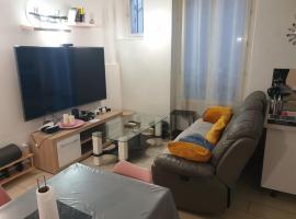 Super F3 a côté de Disney Land et Paris，位于Thorigny-sur-Marne的酒店