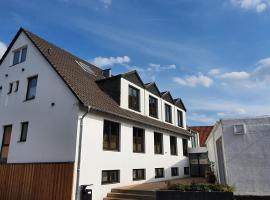 Altes Zollhaus Hülperode，位于Hülperode布伦瑞克-沃尔夫斯堡机场 - BWE附近的酒店