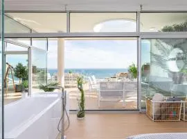 Ensuite Deluxe Jacuzzi & Parking Privado