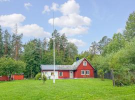 3 Bedroom Cozy Home In Lärbro，位于Lärbro的酒店