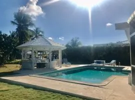 Lime Tree Villa - Canal Front