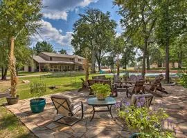 Kingston Home with Pickleball Steps to Lake Texoma!