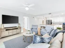 Blu Condos 301