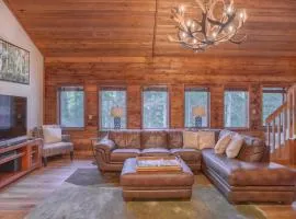 Aspencliffe Home - Peaceful - Spacious - Hot Tub