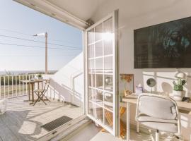 Best Houses 26: Baleal Beach Front Retreat，位于费雷尔的度假屋