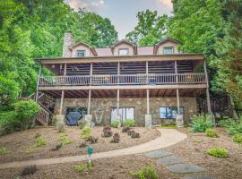 The Lodge on Smith Mountain Lake，位于Huddleston的酒店