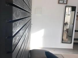 B&B BELLAMI'，位于图列的酒店