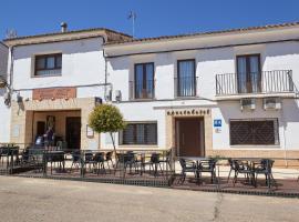 Apartahotel Belchite，位于贝尔奇特的酒店