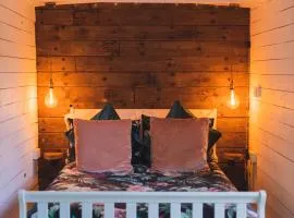 The Horrrsebox Tinyhouse Glamping