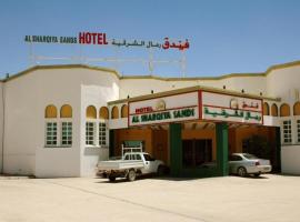 OYO 142 Al Sharqiya Sands Hotel，位于Ibrā的酒店