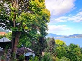 Mid of Nature ~ Bella Vista sul Lago Maggiore，位于吉法的乡村别墅