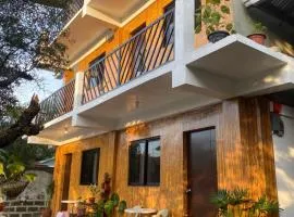 Alona's Traditional Filipino Home near 100 Islands Wharf