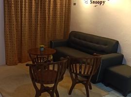 Snoopy homestay Two Bedroom，位于峇株巴辖的酒店