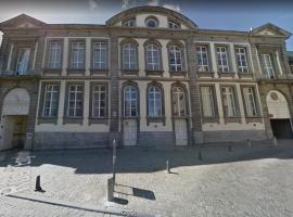 Logement dans le cœur historique de Mons，位于蒙斯Université De Mons - Hainaut / Site Charleroi附近的酒店