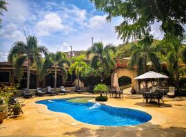 Casas del Toro Playa Flamingo，位于普拉亚弗拉明戈的公寓式酒店