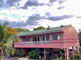 Hotel Boca Barranca，位于El Roble的酒店