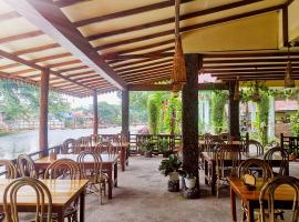 Jungle River Guesthouse，位于武吉拉旺的酒店