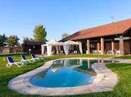 Motel Cosmera，位于萨维利亚诺的酒店