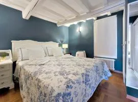 Santo Spirito Romantic by Mmega
