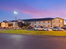 贝斯特韦斯特劳伦斯堡酒店，位于劳伦斯堡的酒店