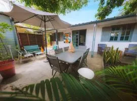 Bungalow PITAYA dans jardin tropical proche lagon