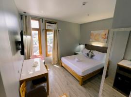 Madonna Hometel and Suites New Pandan，位于Panabo的酒店
