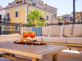 ViaNettuno，位于西维尔诺瓦&middot;马尔凯的带热水浴缸的酒店