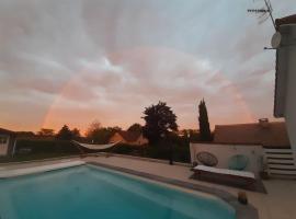 Ti'KiCaz，位于Rainans的酒店