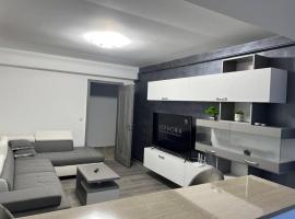 Lovely flat with bathtub 5 mins from center，位于克拉约瓦的酒店