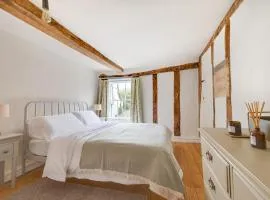 London Cottage