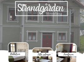 Strandgården Hoverberg.，位于Svenstavik的别墅