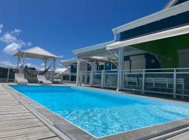 Villa de Standing avec piscine au Gosier，位于哥西尔的酒店