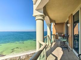 Pensacola Beach Resort Condo with Beach Access!，位于彭萨科拉海滩的酒店